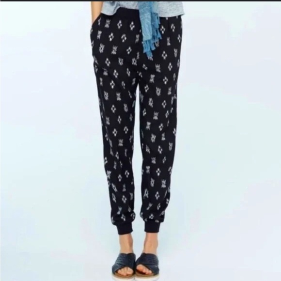 Madewell Pants - Madewell Black and White Knit track pants